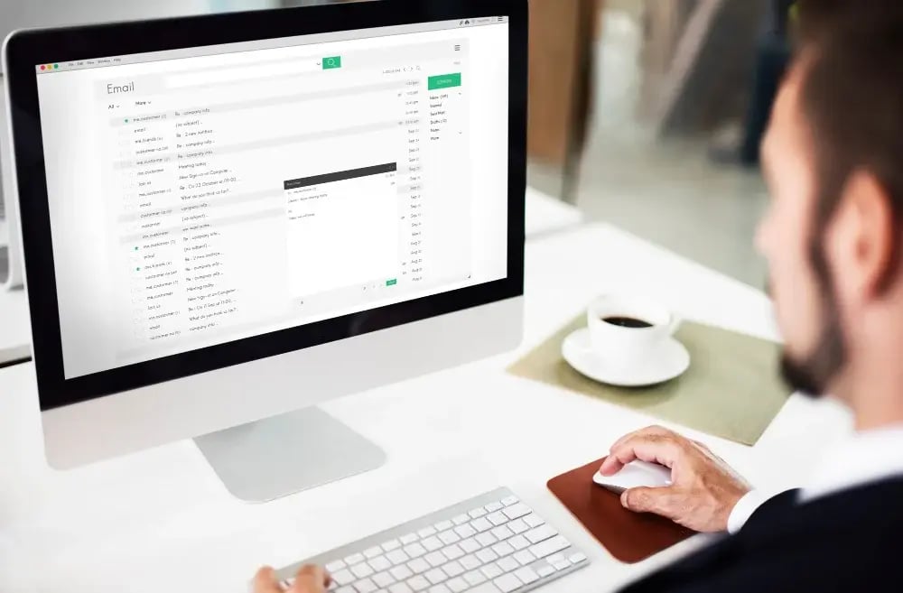 concept-message-courrier-correspondance-par-courrier-electronique